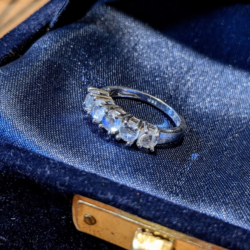 Vintage Sterling Silver Moonstone Ring